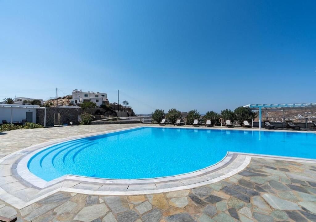 בריכה תמונה