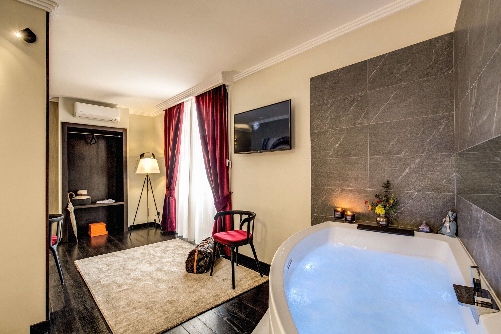 אחר