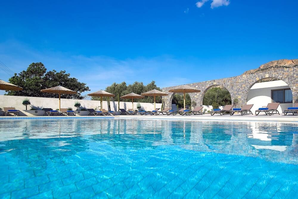 בריכה תמונה