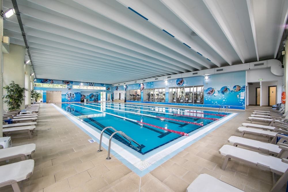 בריכה תמונה