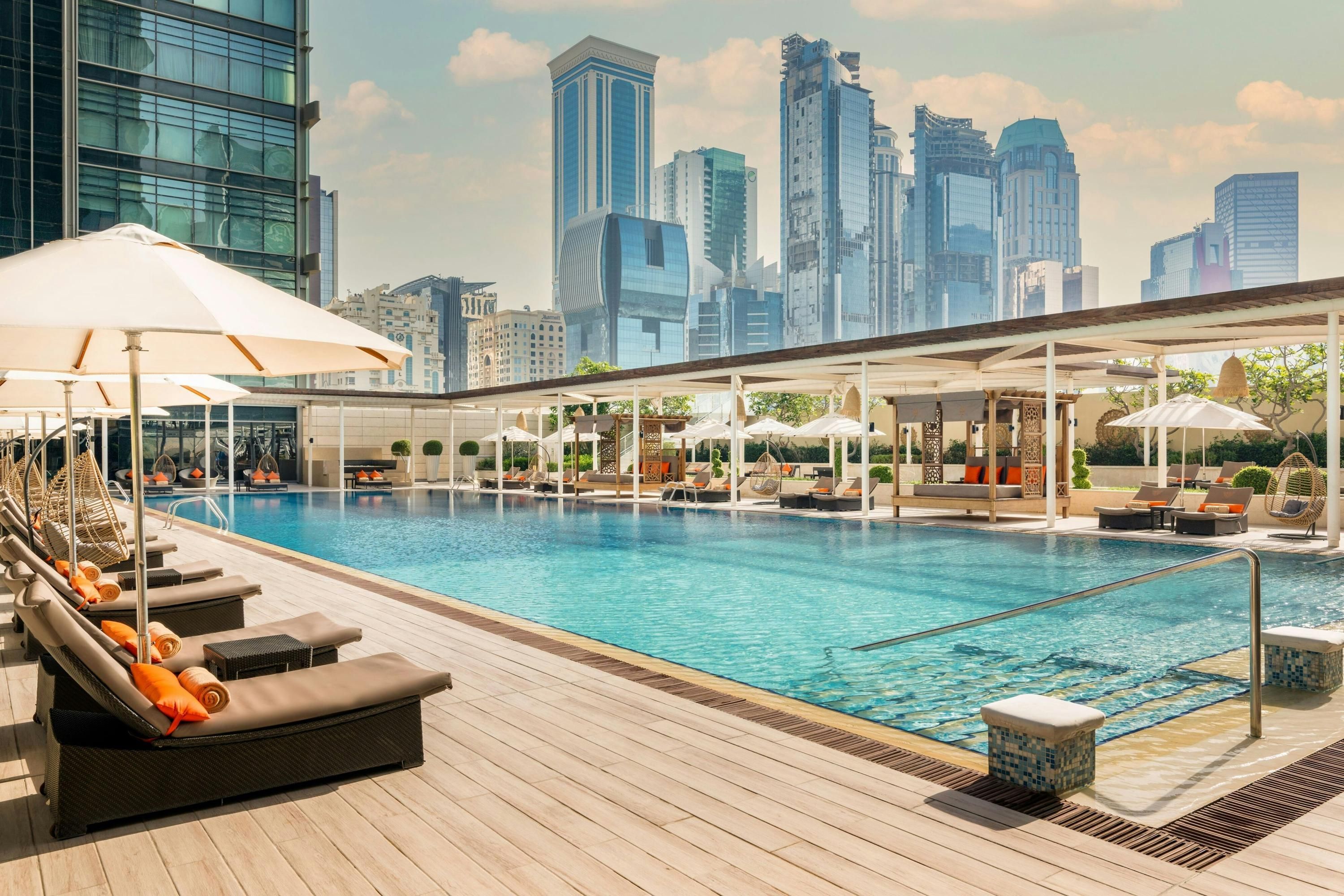 בריכה תמונה