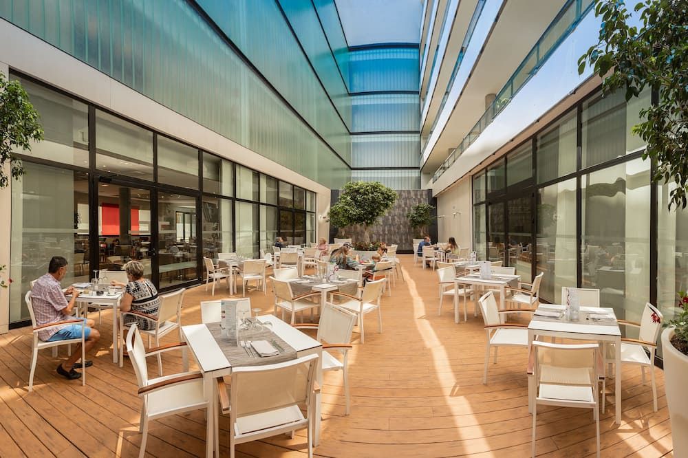 מסעדה תמונה