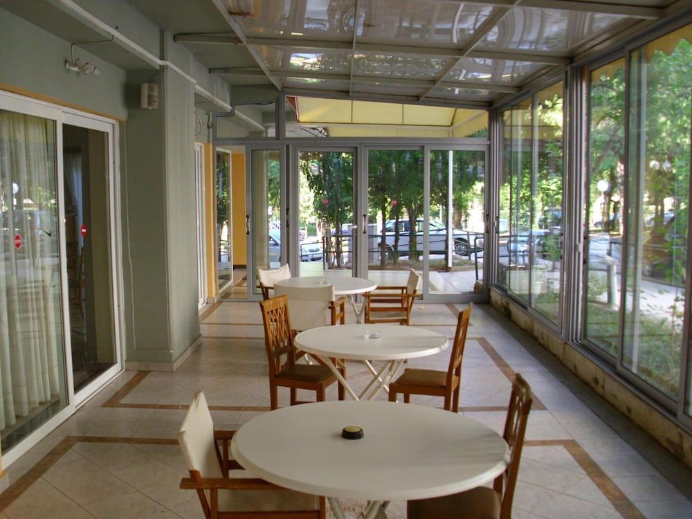 מסעדה תמונה