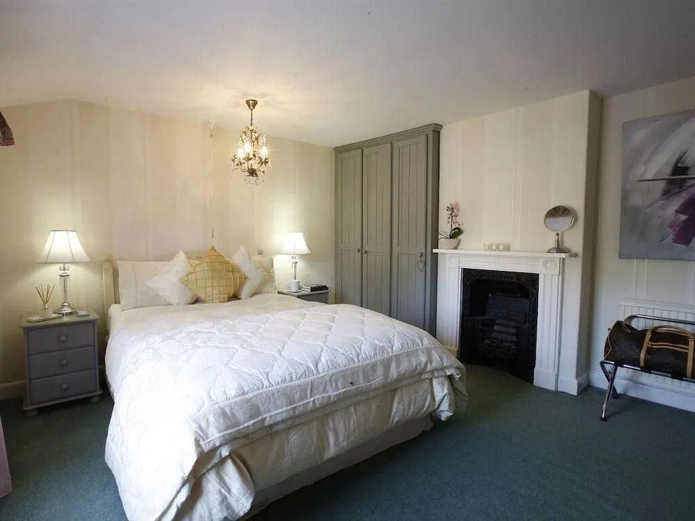 אחר