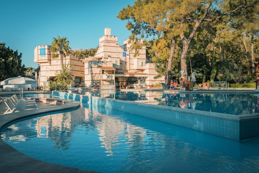 בריכה תמונה