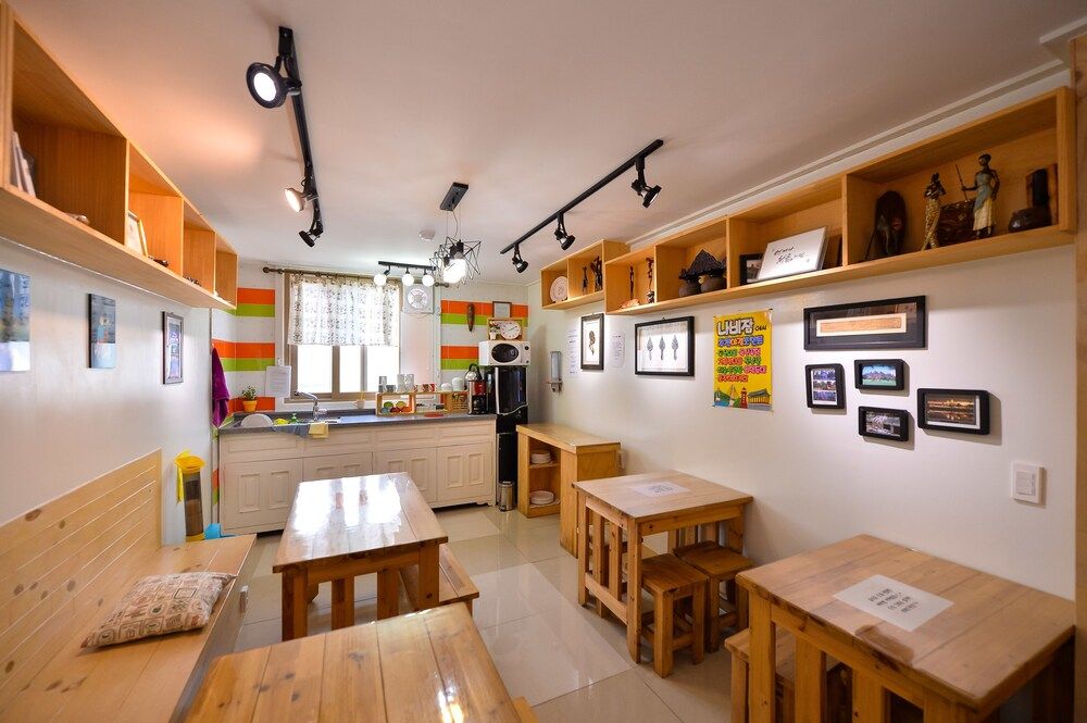 מסעדה תמונה