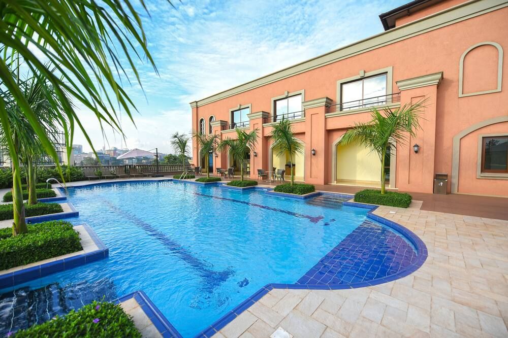 בריכה תמונה