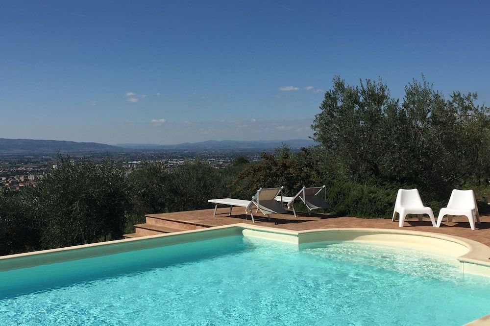 בריכה תמונה