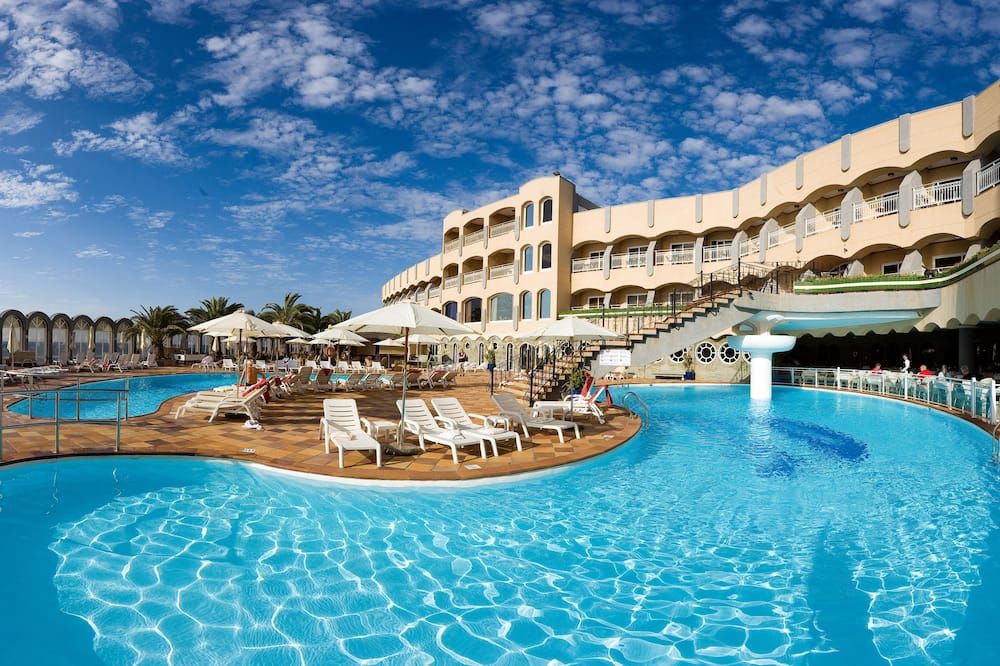 בריכה תמונה