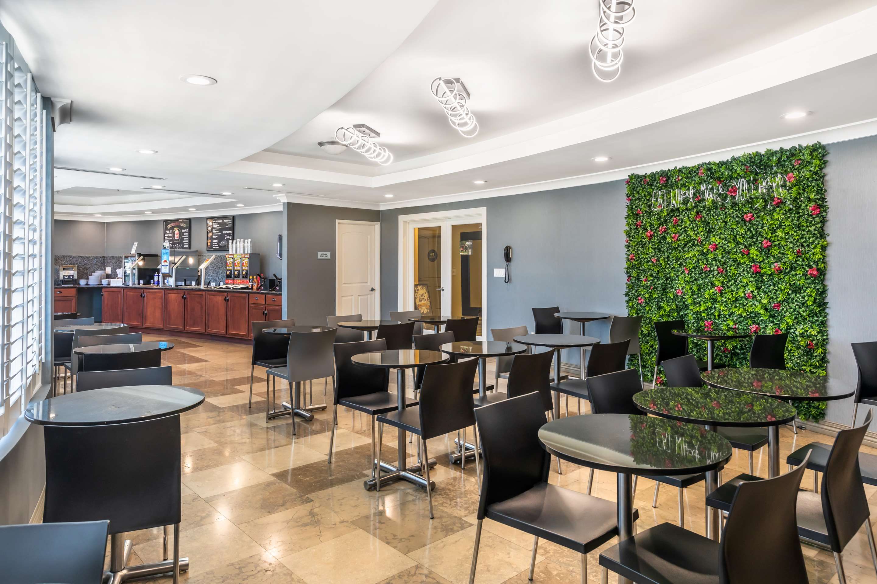 מסעדה תמונה