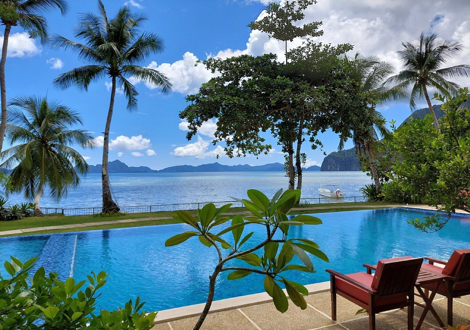 בריכה תמונה