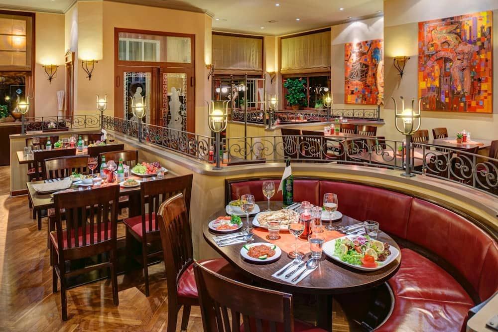 מסעדה תמונה