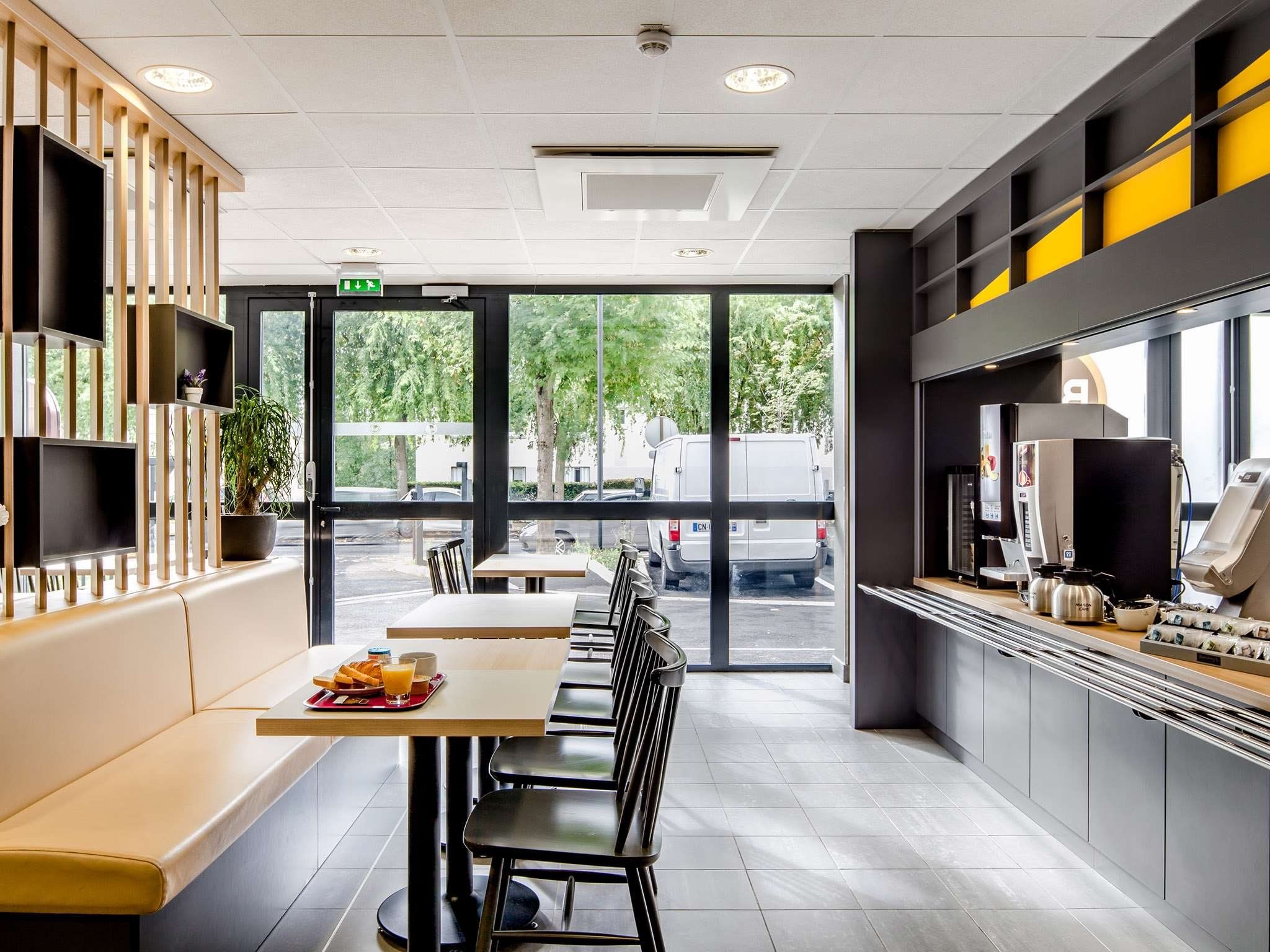 חדר אוכל תמונה