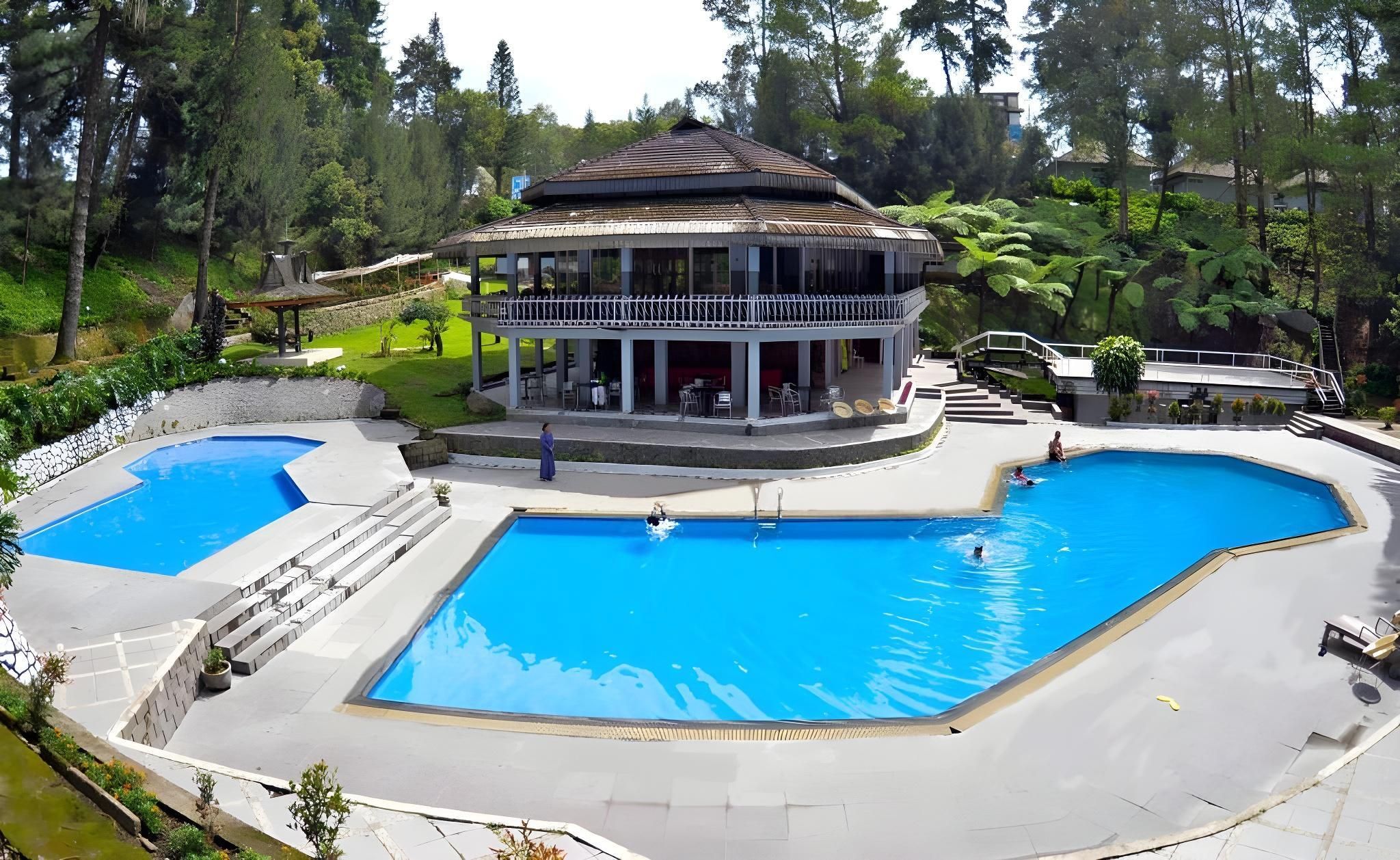 בריכה תמונה