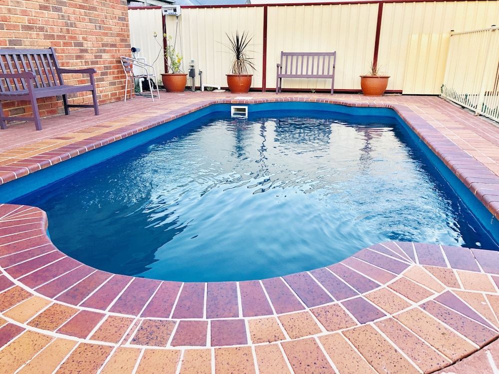 בריכה תמונה