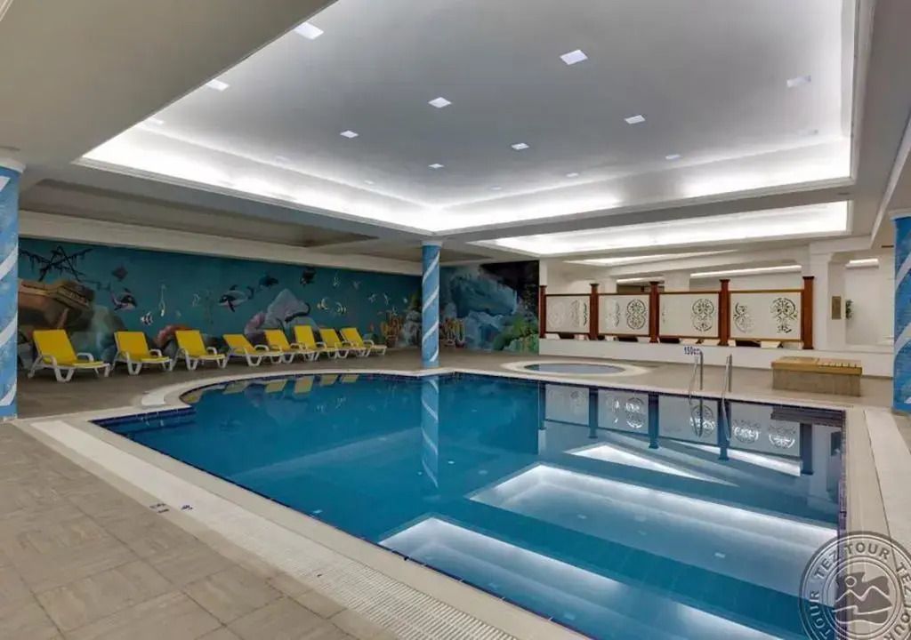 בריכה תמונה