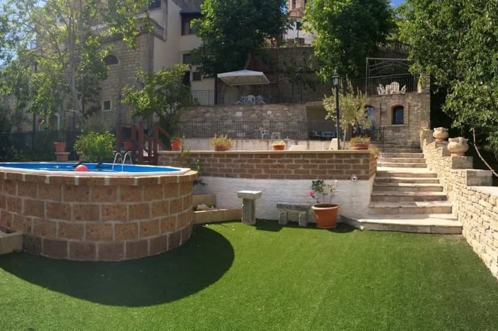 אחר