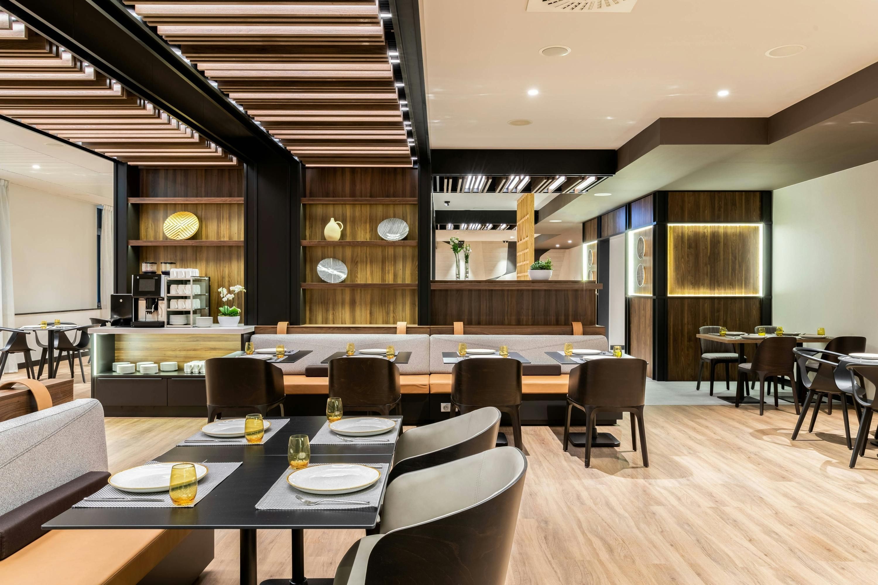 מסעדה תמונה