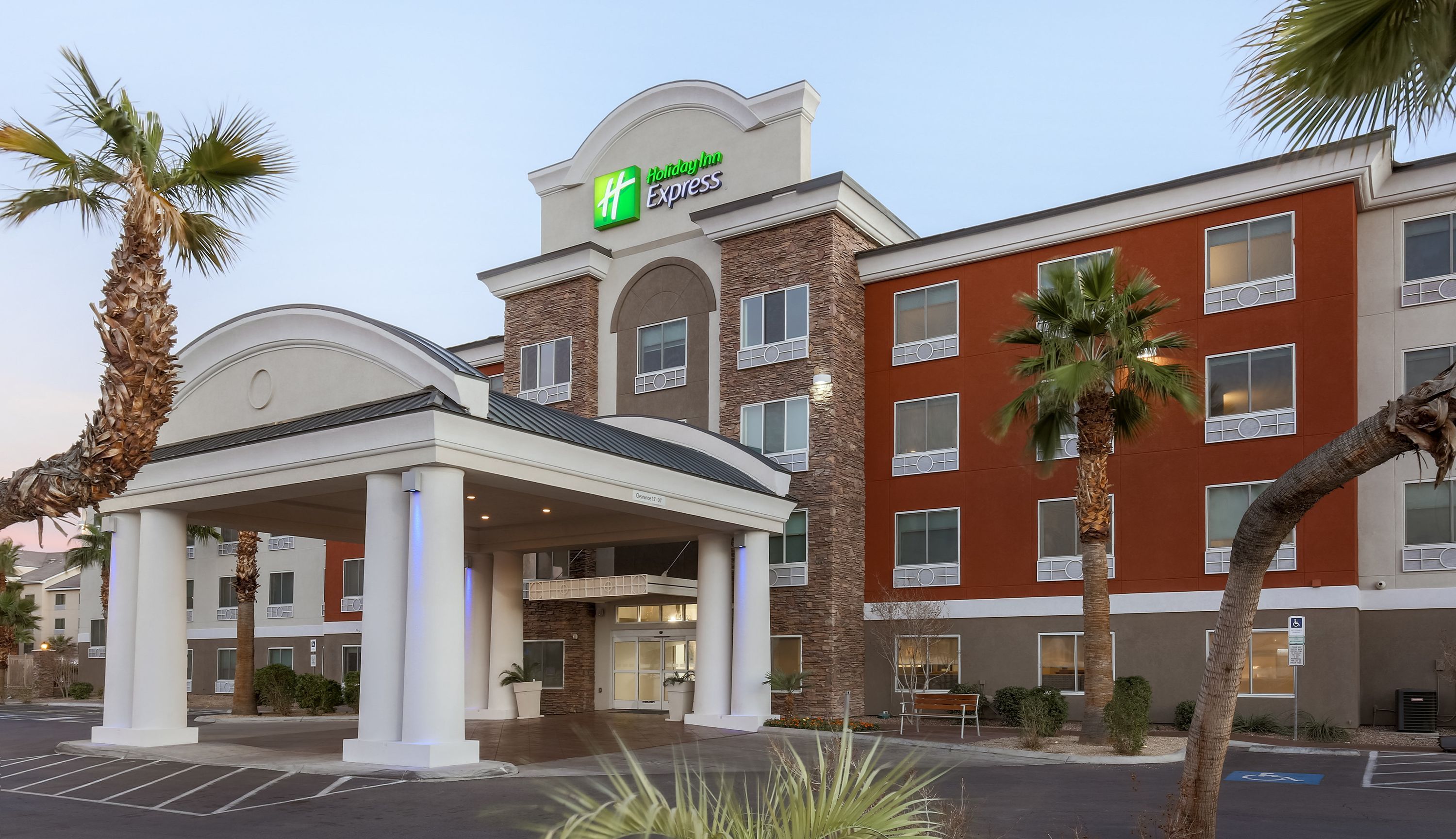 בניין