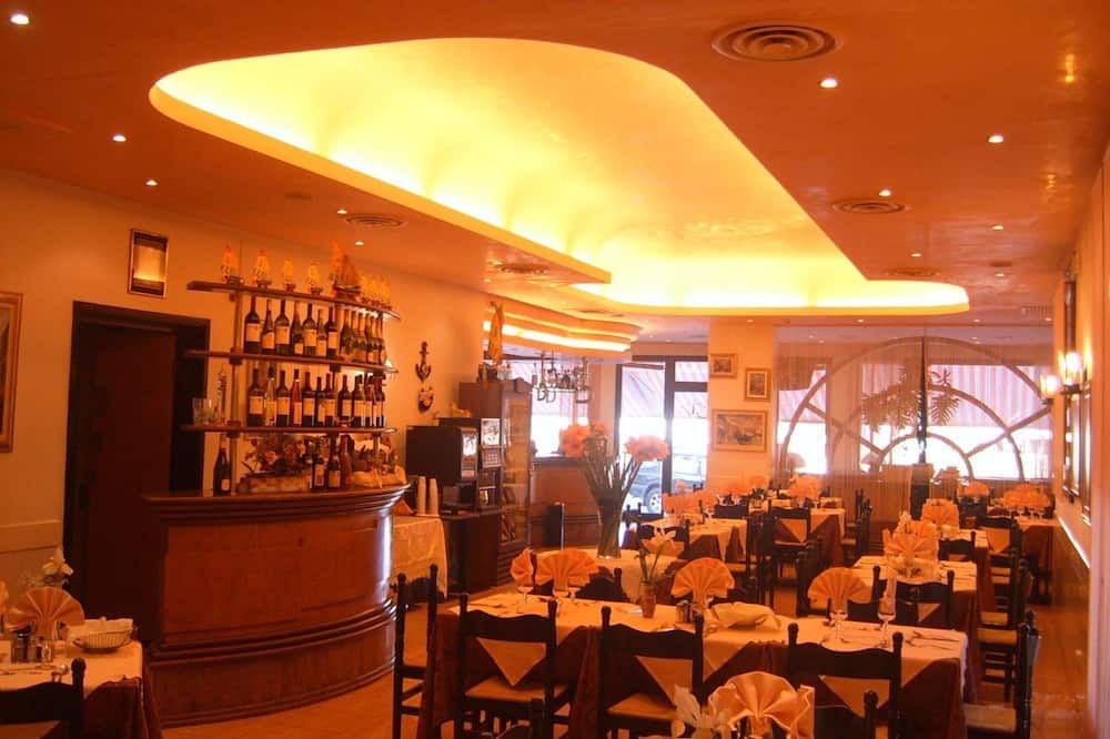 מסעדה תמונה