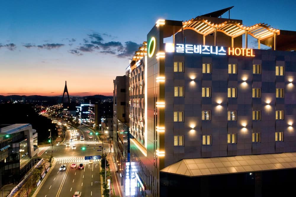 בניין תמונה