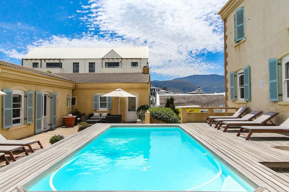 בריכה תמונה