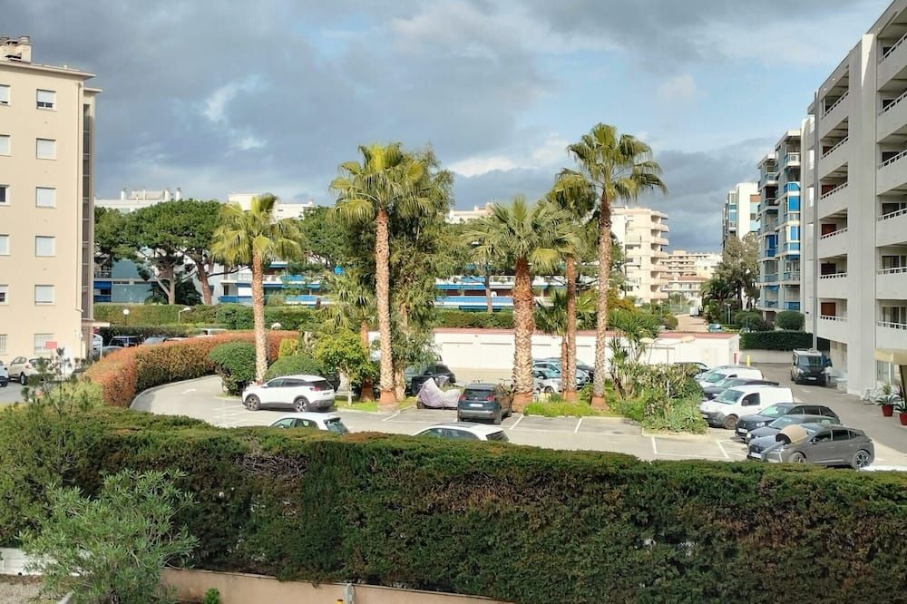 נוף חיצוני