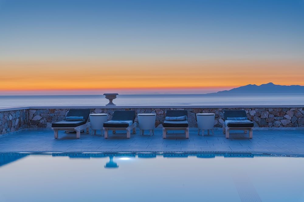 בריכה תמונה