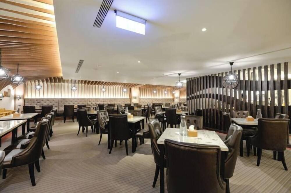 מסעדה תמונה