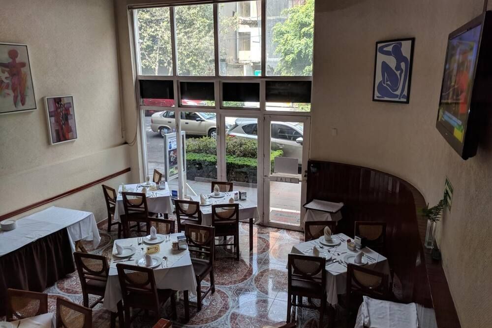 מסעדה תמונה