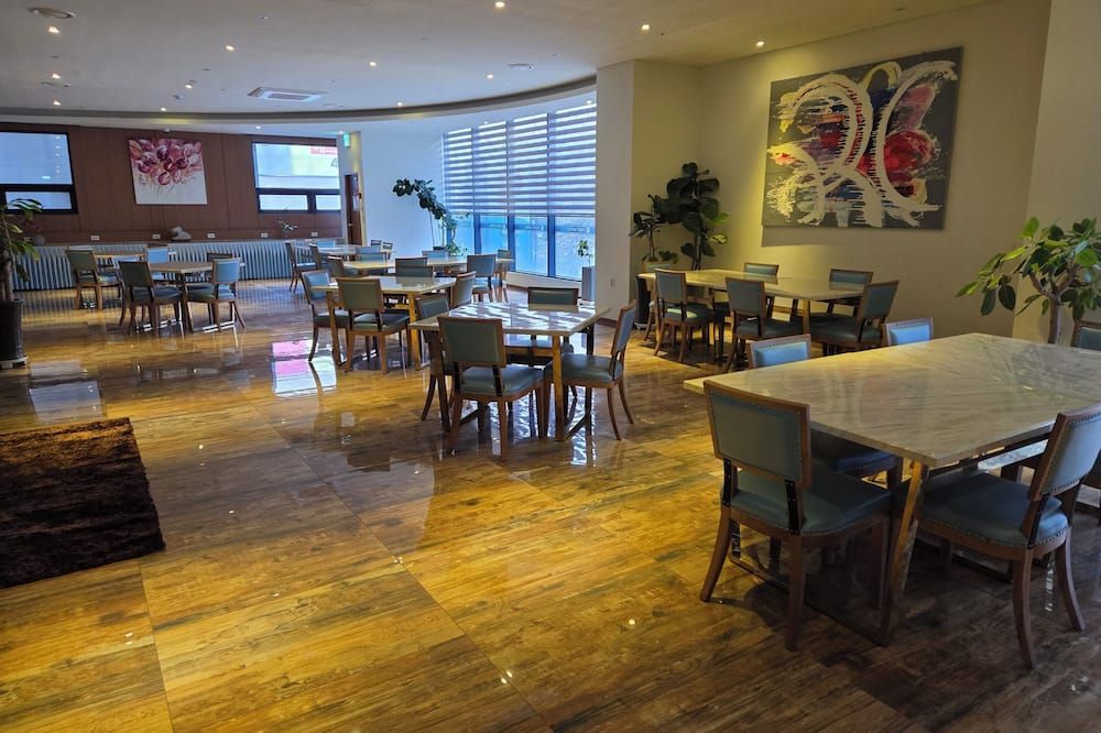 מסעדה תמונה