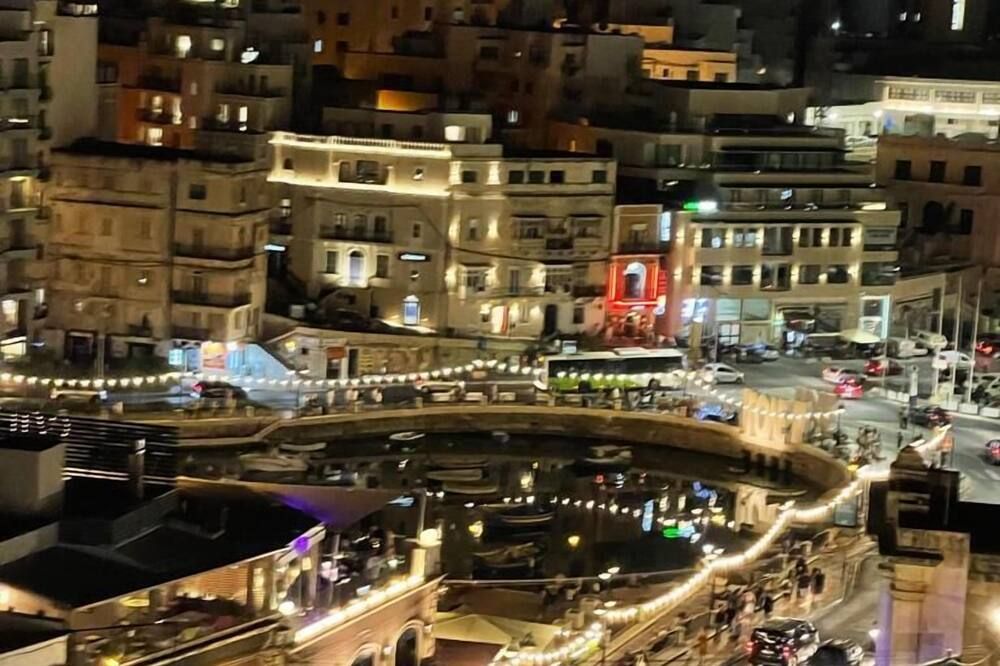 נוף חיצוני