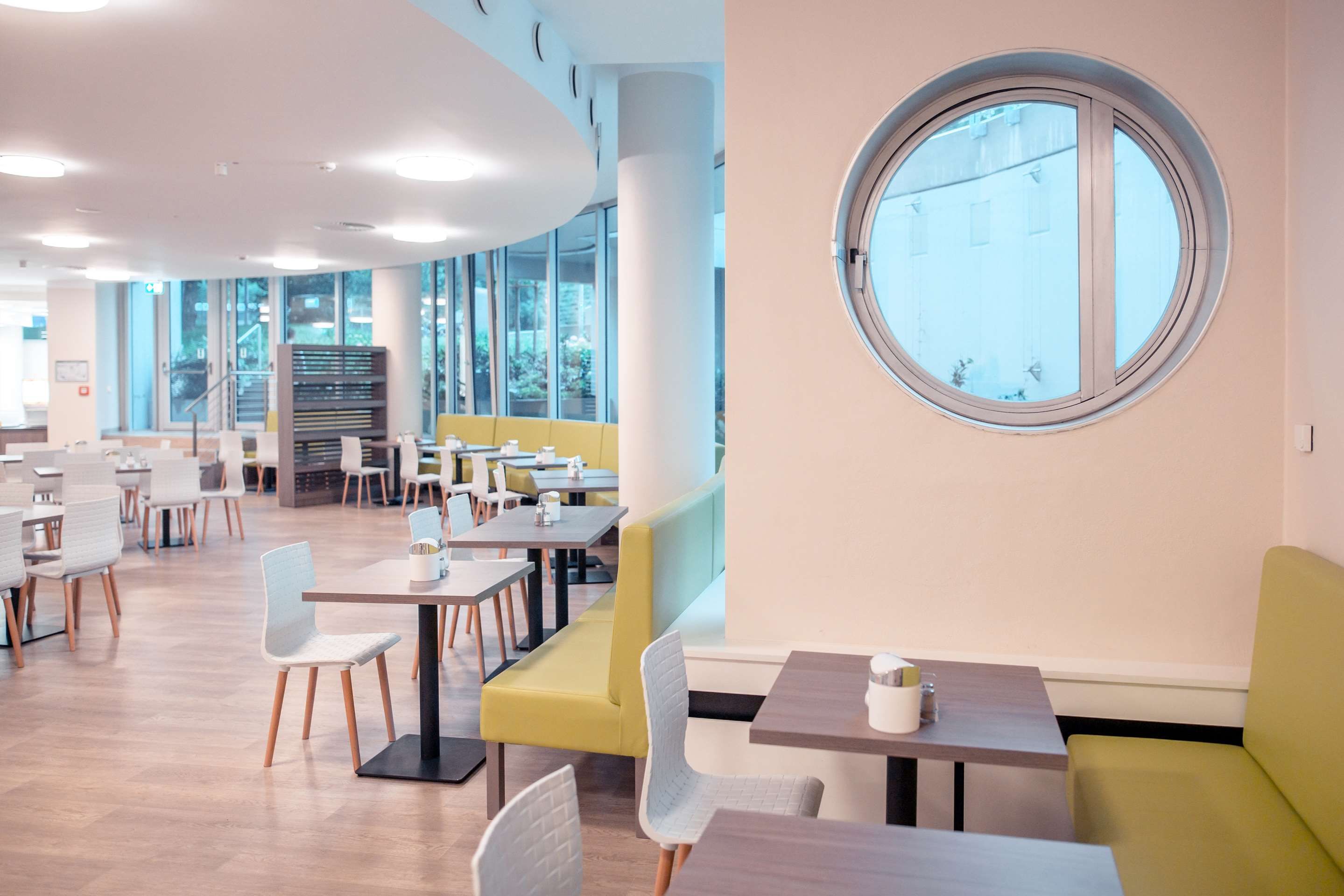 מסעדה תמונה