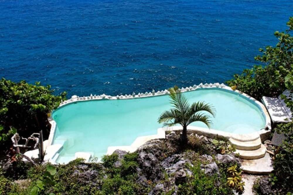 בריכה תמונה