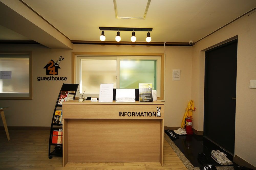 דלפק קבלה תמונה