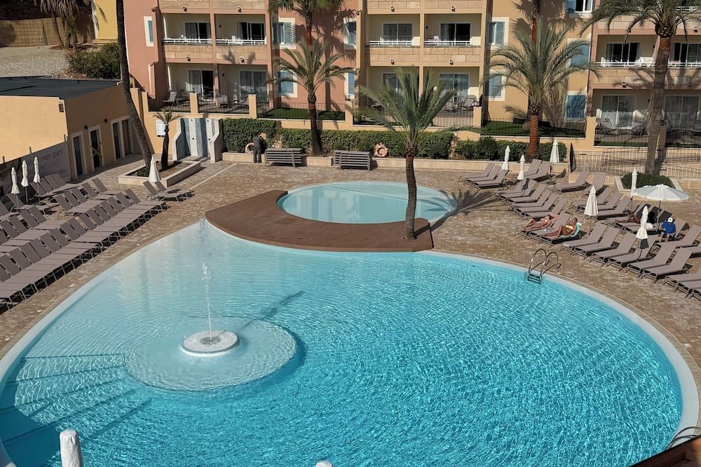בריכה
