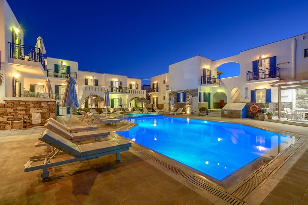 בריכה תמונה