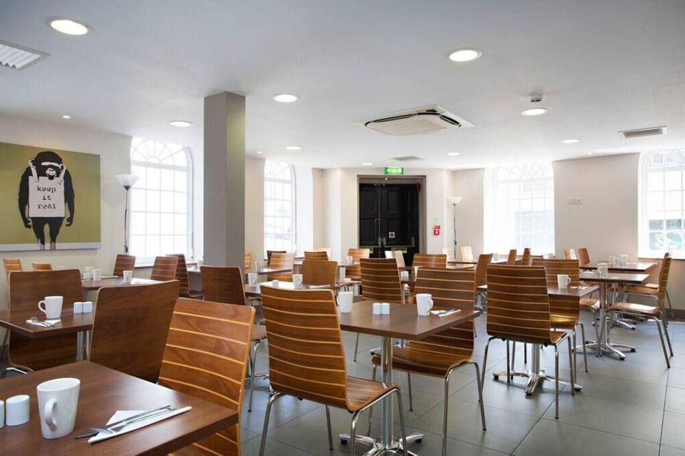 מסעדה תמונה