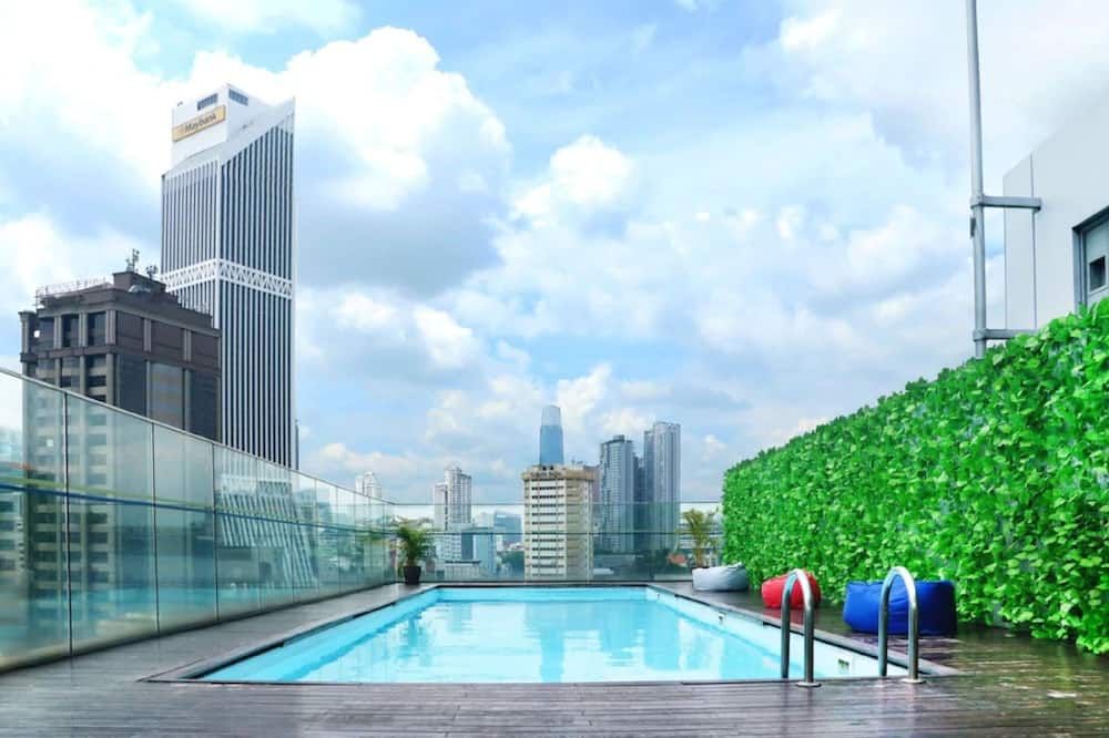 בריכה תמונה