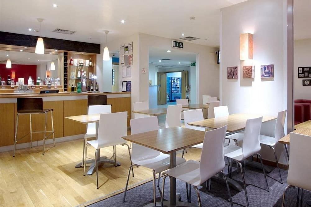 מסעדה תמונה