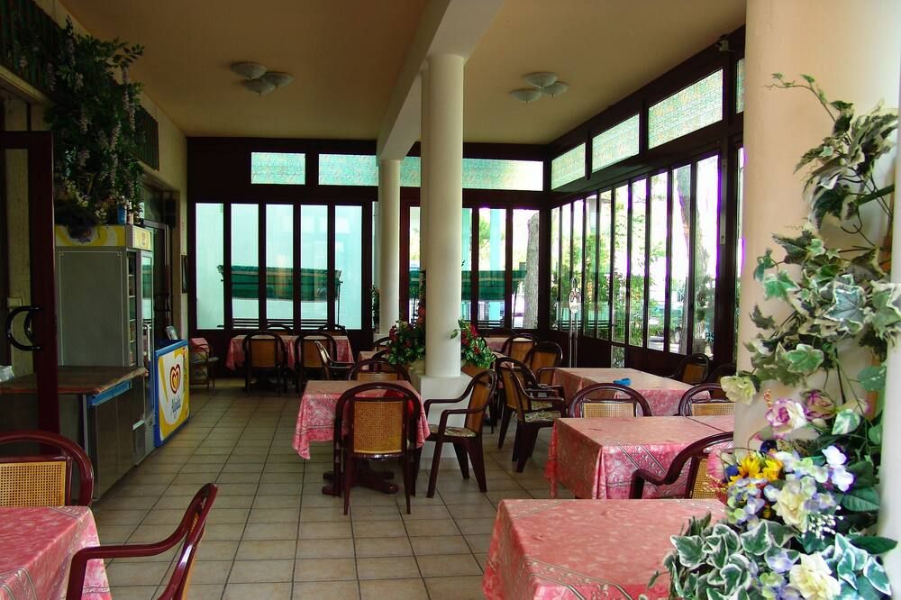 מסעדה תמונה