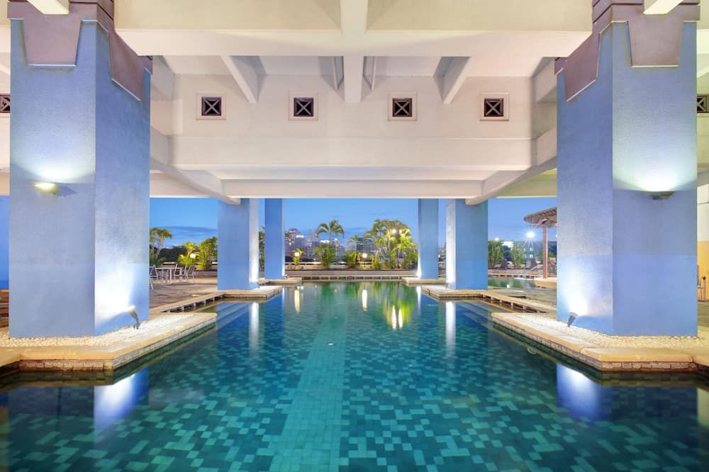 בריכה תמונה