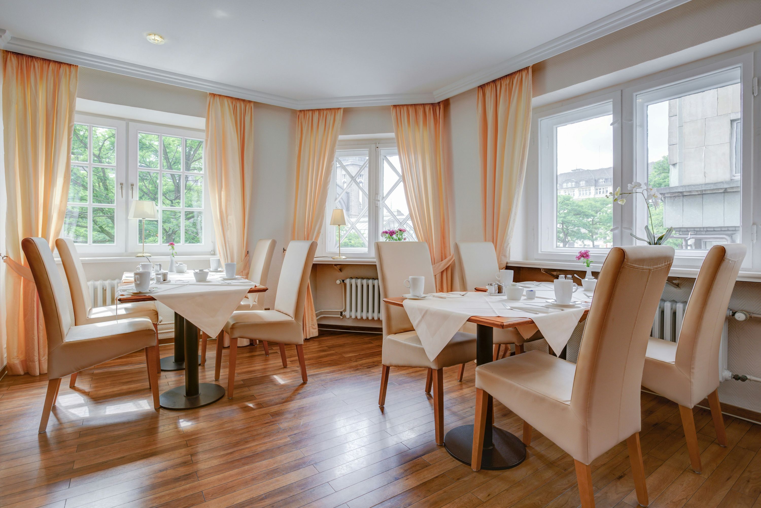 מסעדה תמונה