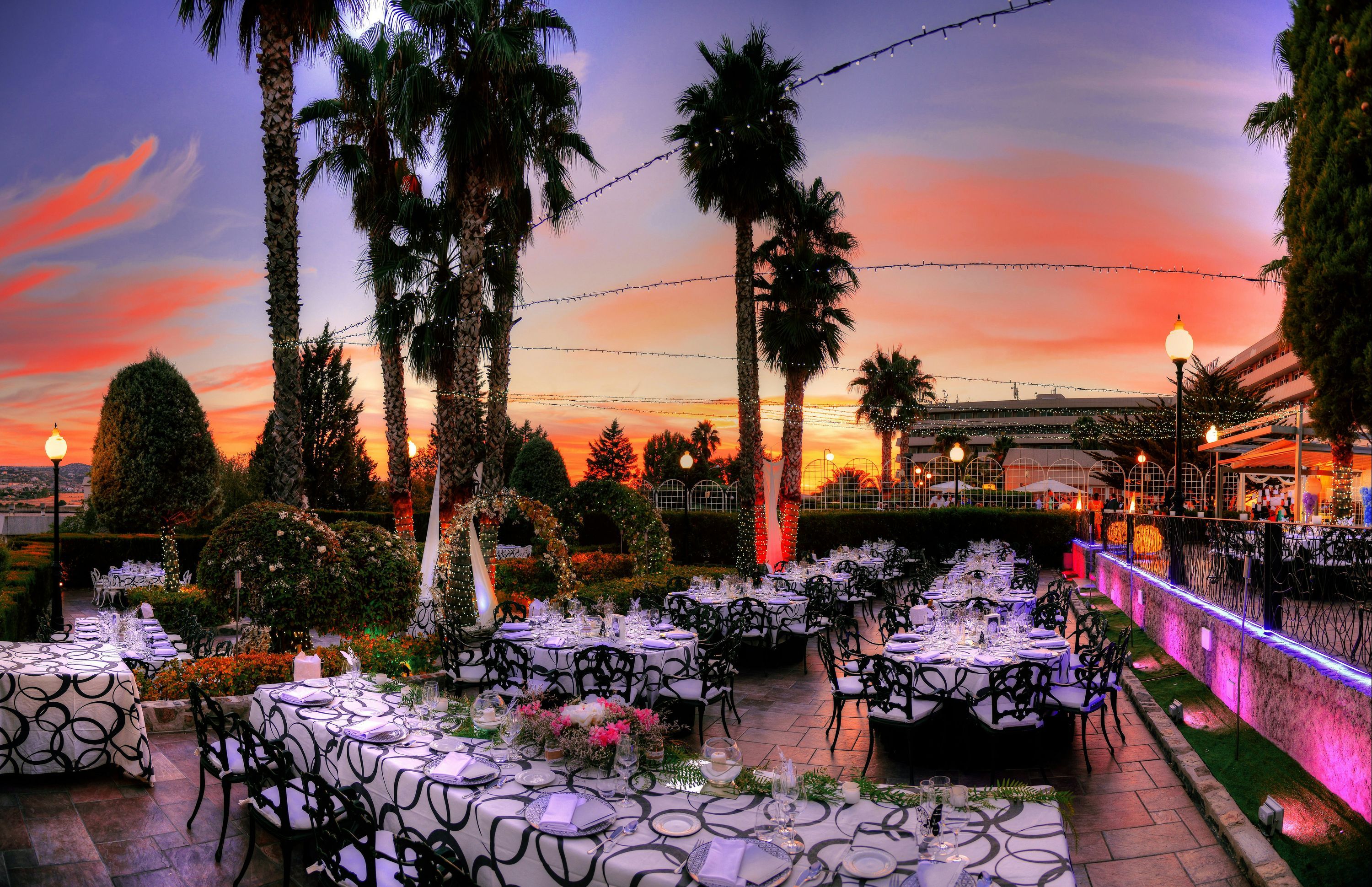 מסעדה תמונה