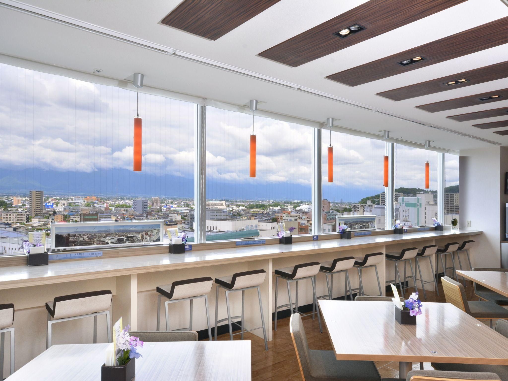 מסעדה תמונה