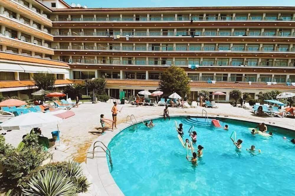 בריכה תמונה