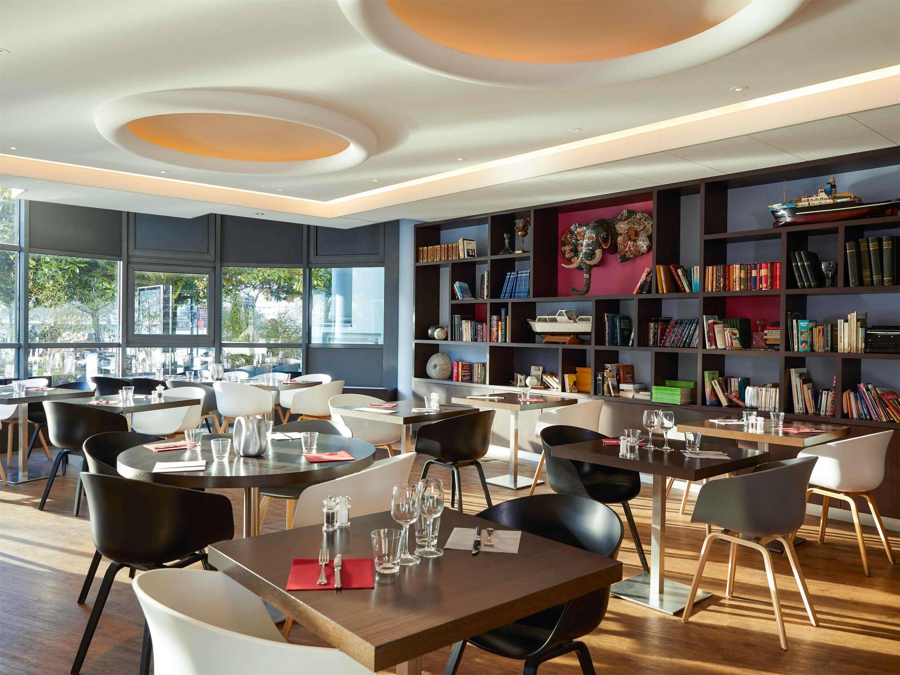 מסעדה תמונה