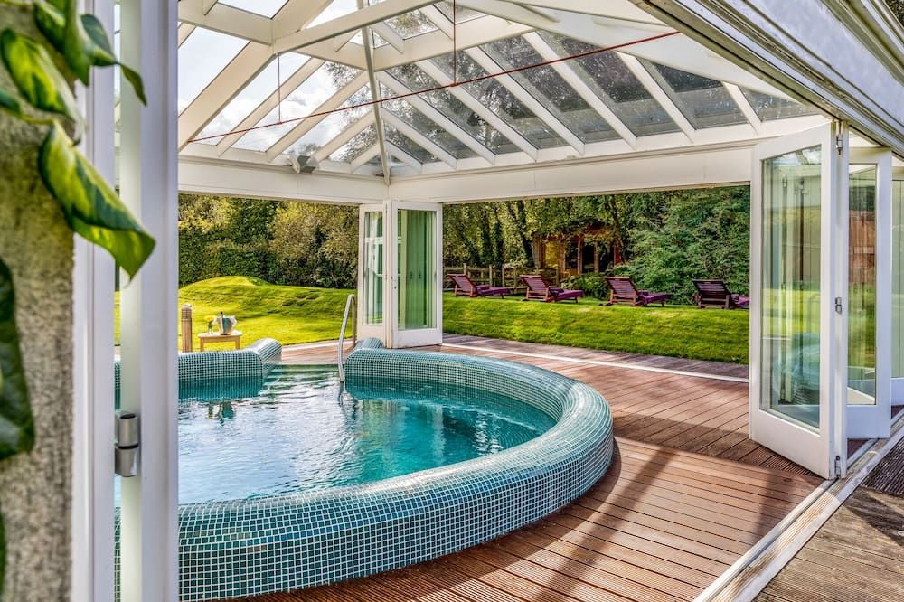 בריכה תמונה