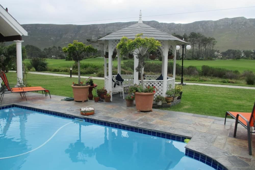 בריכה תמונה