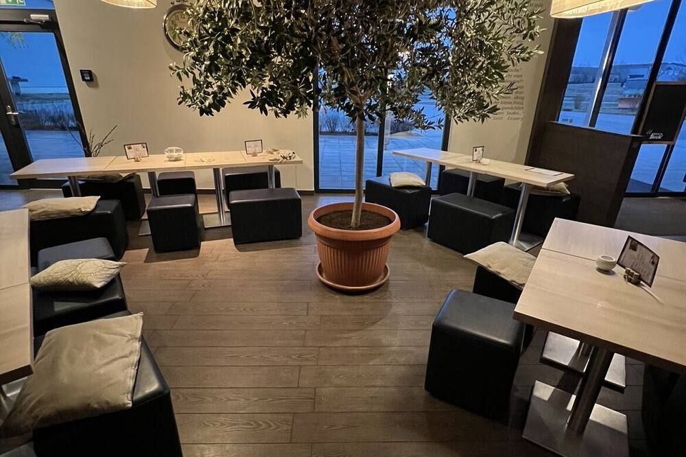 מסעדה תמונה